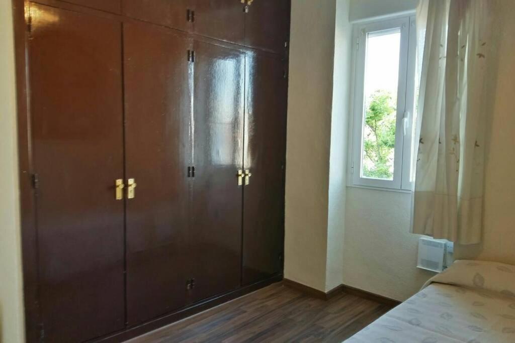 코르도바 Apartamento Al-Zhara, Junto Puente Romano 아파트 외부 사진