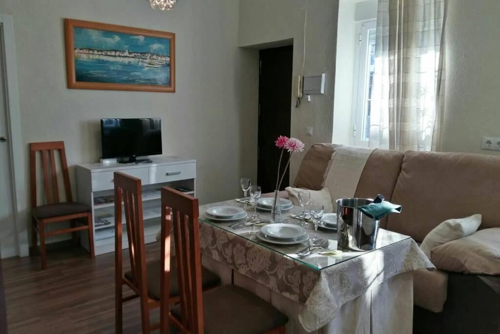 코르도바 Apartamento Al-Zhara, Junto Puente Romano 아파트 외부 사진